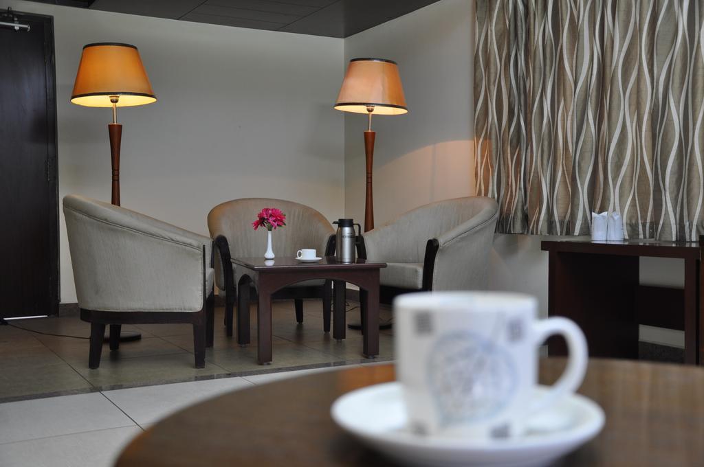 Hotel Shaans Tiruchirappalli Rom bilde