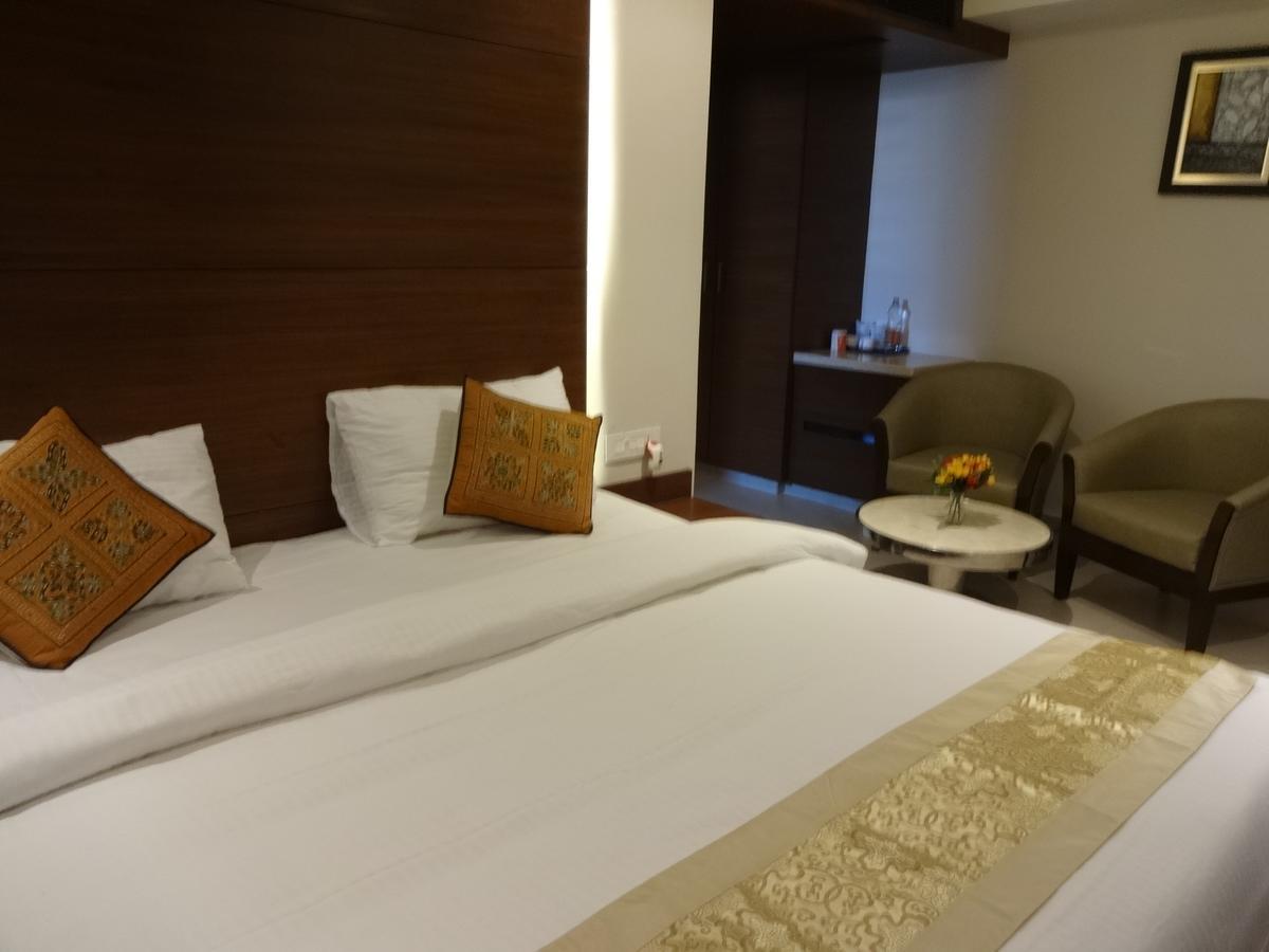 Hotel Shaans Tiruchirappalli Eksteriør bilde