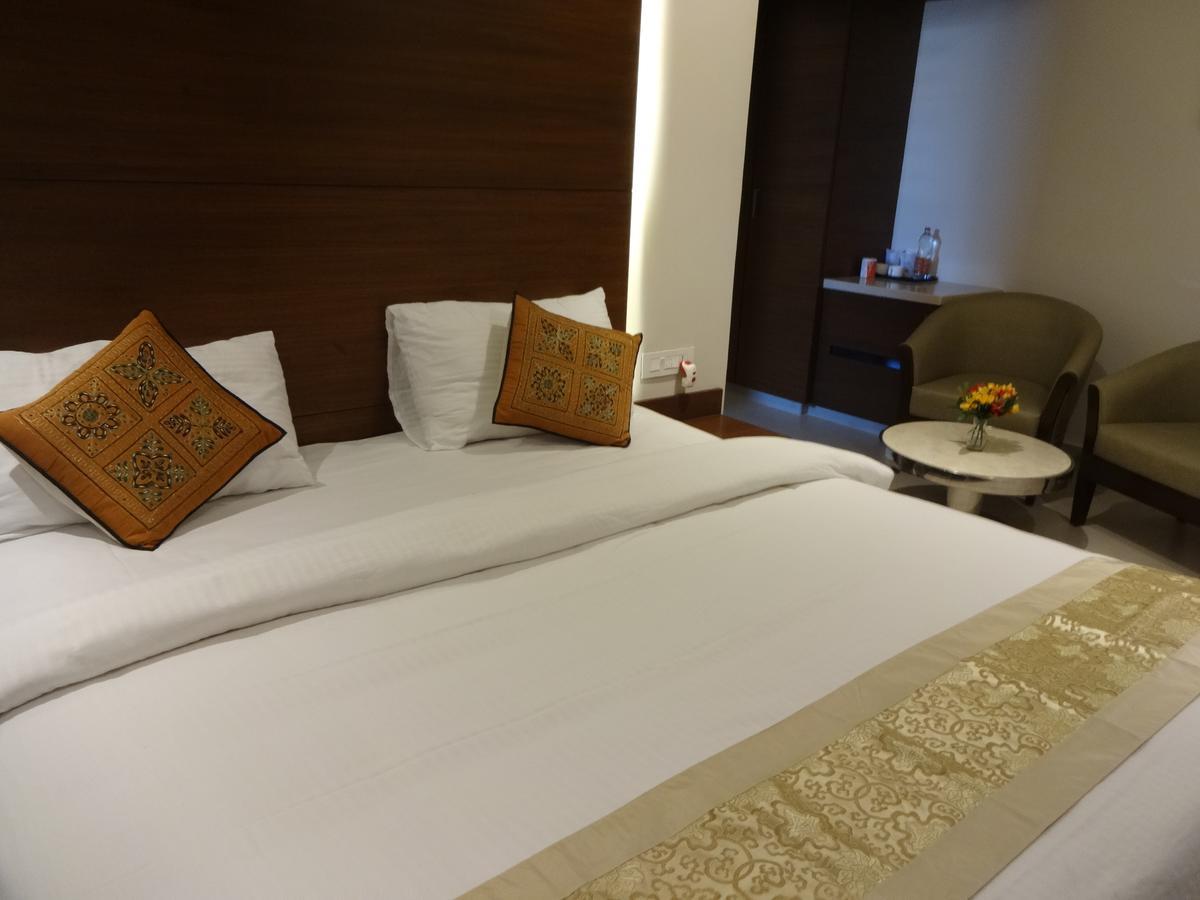 Hotel Shaans Tiruchirappalli Eksteriør bilde